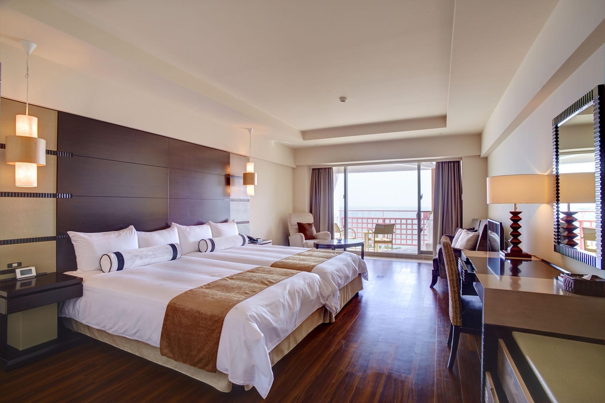 Hotel Mahaina Wellness Resorts Okinawa Buitenkant foto
